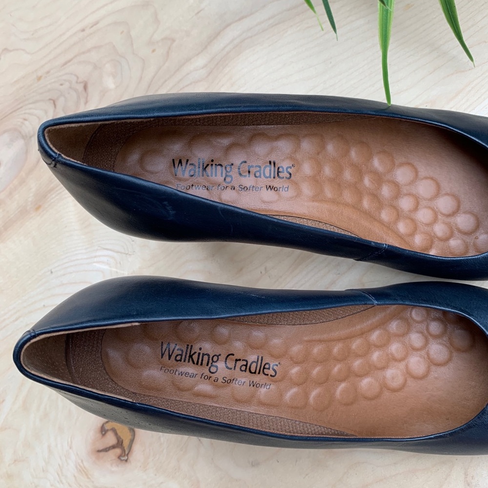 Walking Cradles woman’s NWT heels - Picture 4 of 11